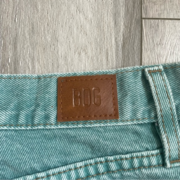 [SOLD] BDG Urban Outfitters High & Wide High Waisted Jeans in Teal - Picture 5 of 6